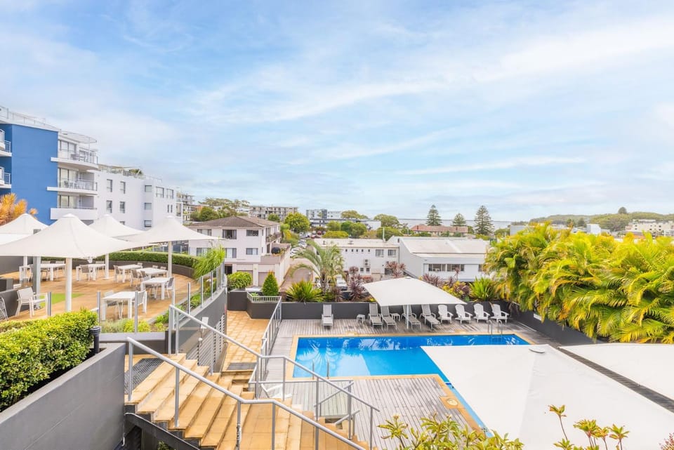 Pool view, Swimming pool