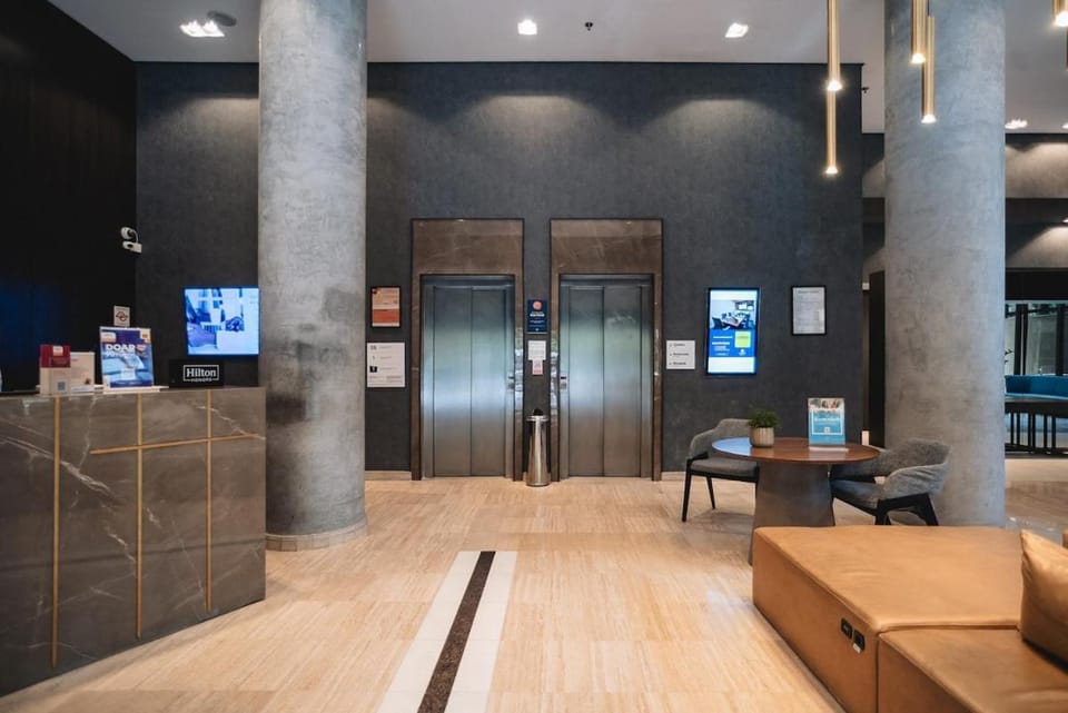 Itaim Bibi Village - Suite inside hotel Apartment in Sao Paulo City