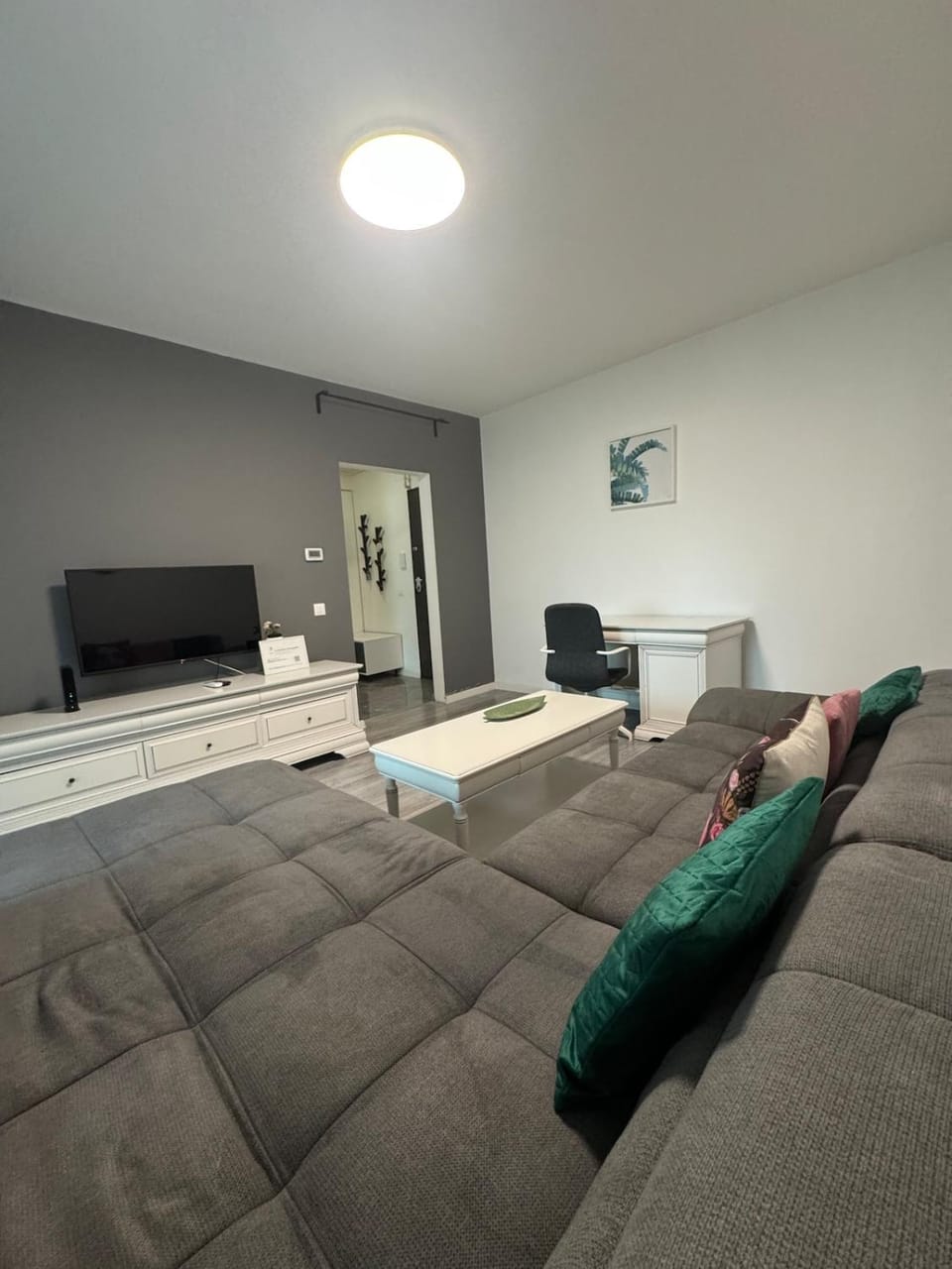 White HOME in Exigent Plaza Romania faza 4 Apartment in Bucharest
