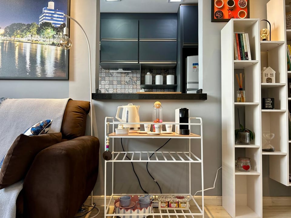 Coffee/tea facilities, Kitchen or kitchenette, Seating area, locker