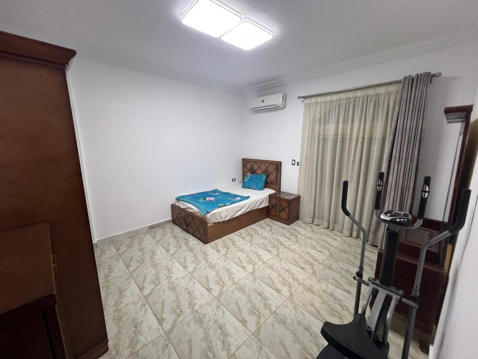 3 bed 2 bath apartment Apartment in New Cairo City