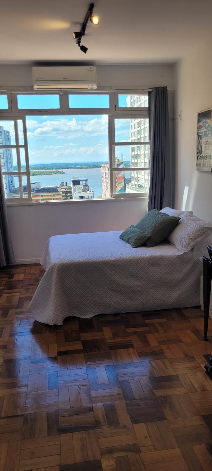 13 andar, Studio, Centro, vista incrível Guaíba Apartment in Porto Alegre