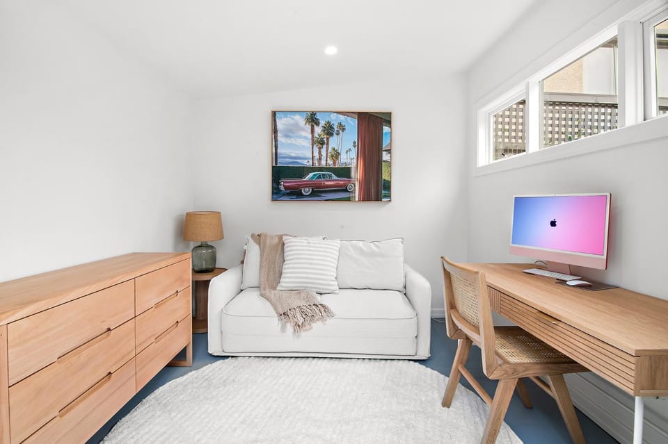 Wellness Escape- 1 Bed Home with Studio & Sauna House in Melbourne