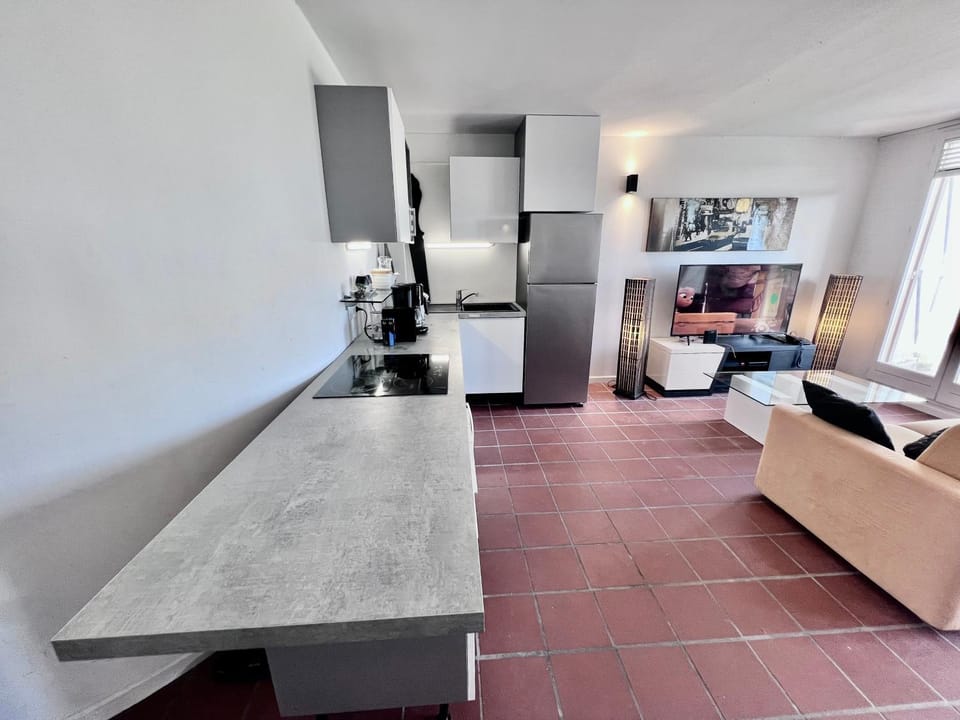 TV and multimedia, Living room, internet, kitchen
