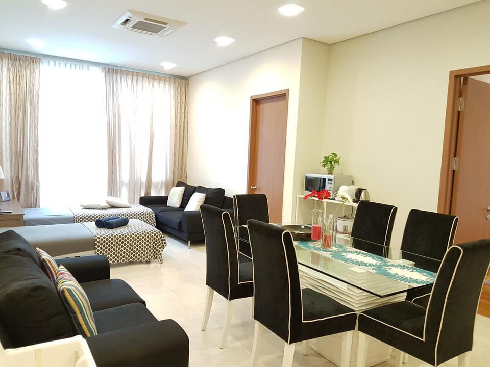 Living room, Seating area