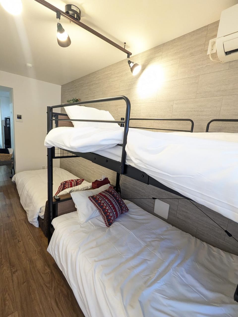 Just 15 min from Haneda Airport, Max 3 Apartment in Japan