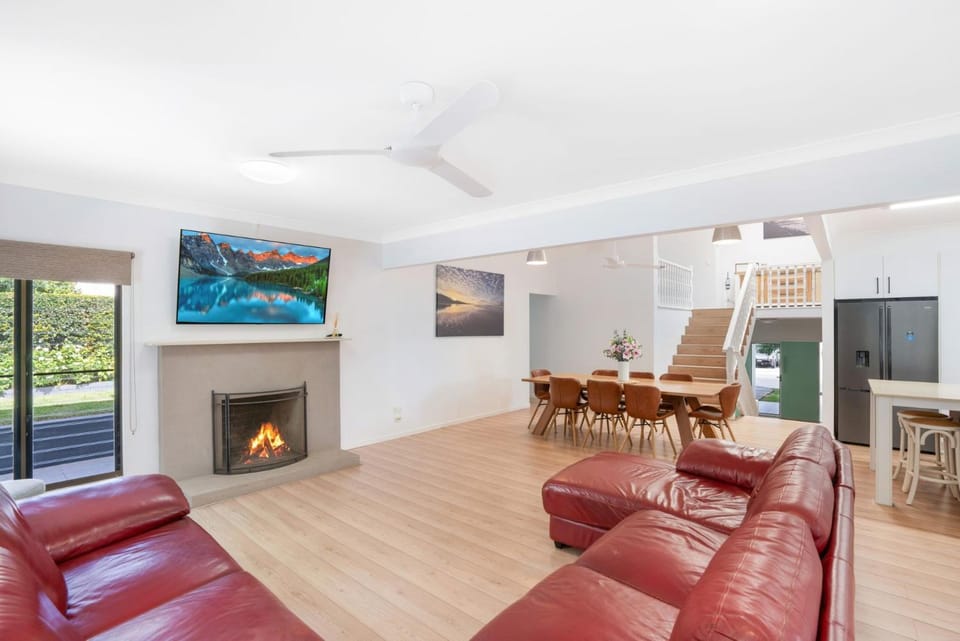 Seabreeze Escape - Rainbow Beach. Pool. Wifi. Aircon House in Rainbow Beach
