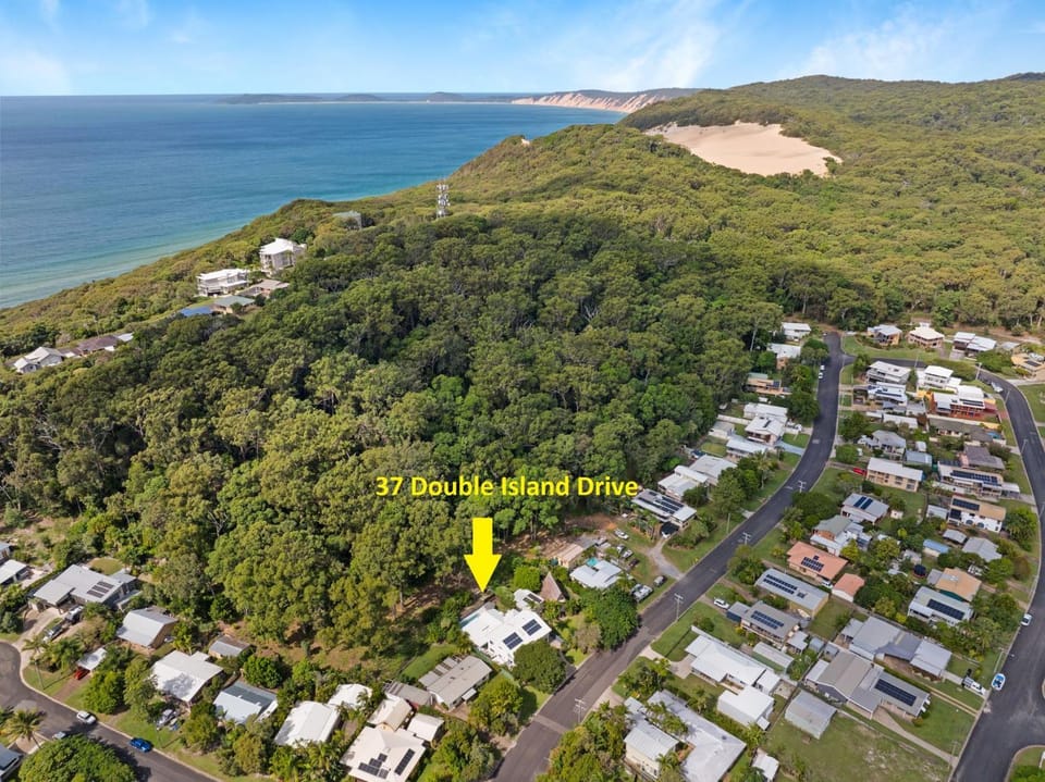 Seabreeze Escape - Rainbow Beach. Pool. Wifi. Aircon House in Rainbow Beach