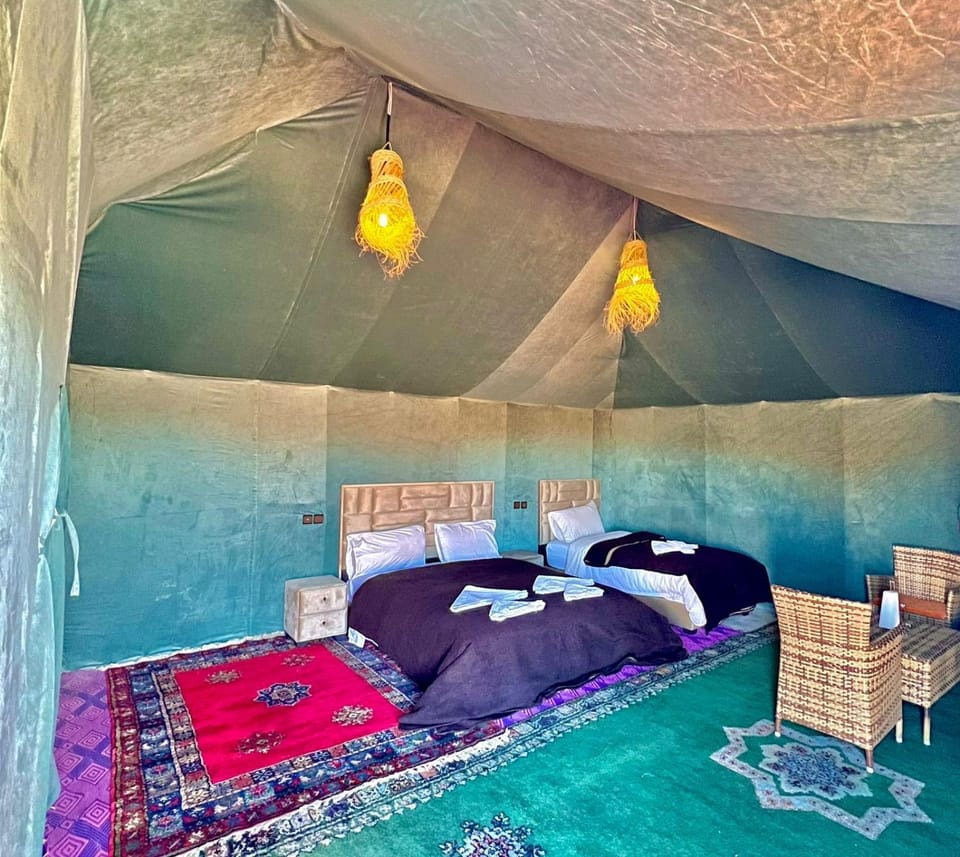 Property building, Bed, Photo of the whole room, Bedroom