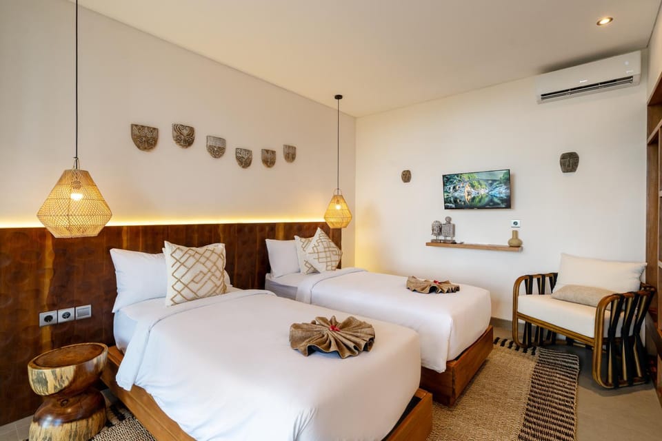 Bed, TV and multimedia, Bedroom, air conditioner