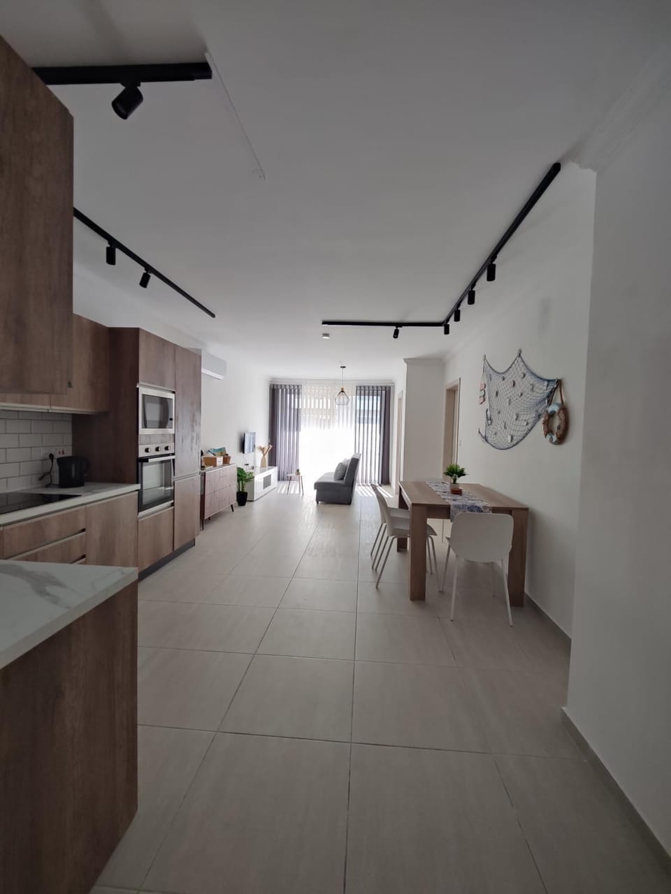 Living room, Dining area, kitchen