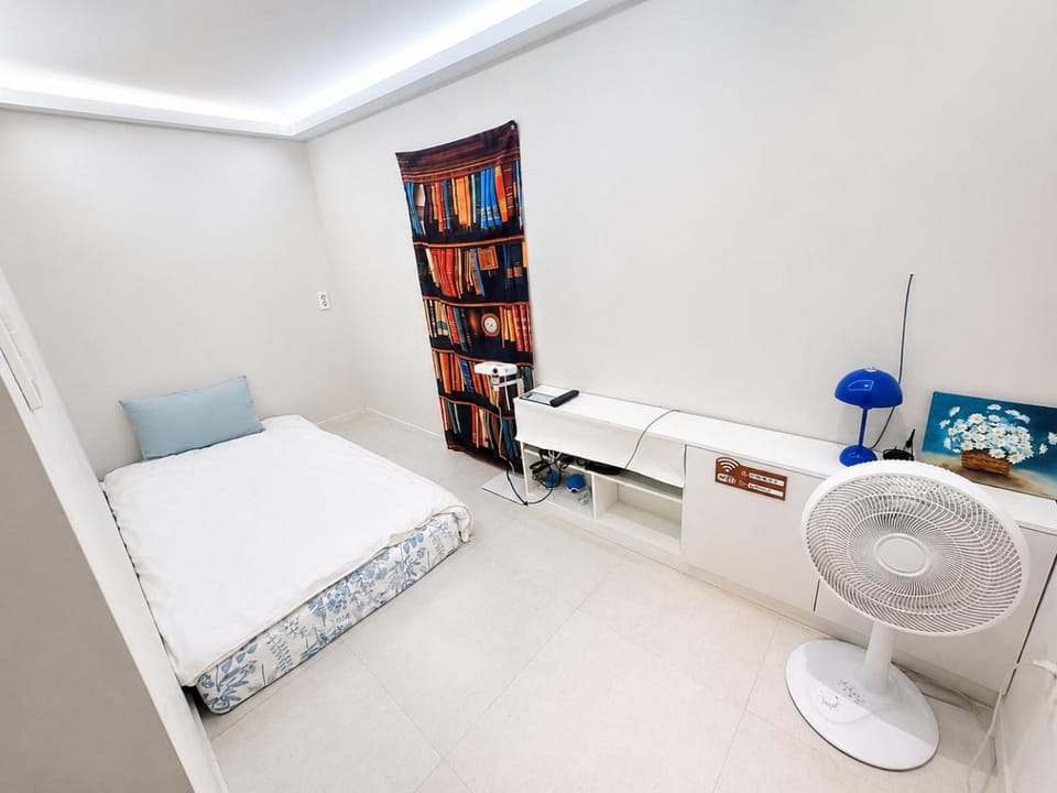 Stay D-enough Seoul Private House for 6 Apartment in Seoul