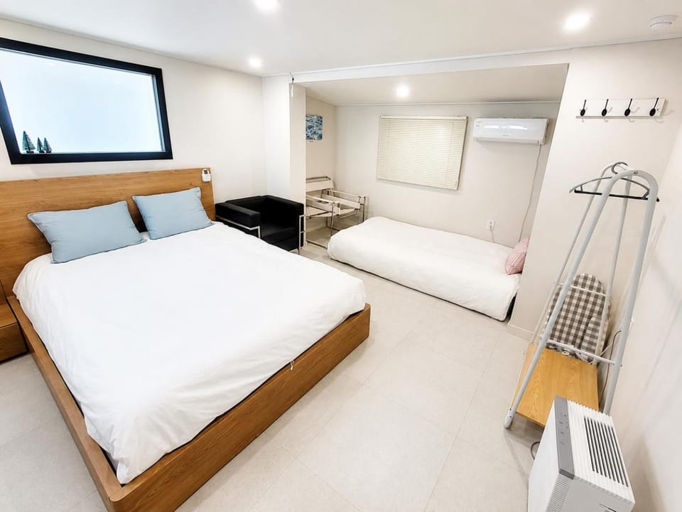Stay D-enough Seoul Private House for 6 Apartment in Seoul