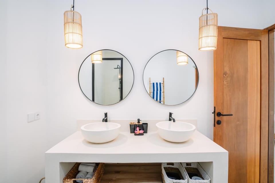 Shower, Bathroom, towels