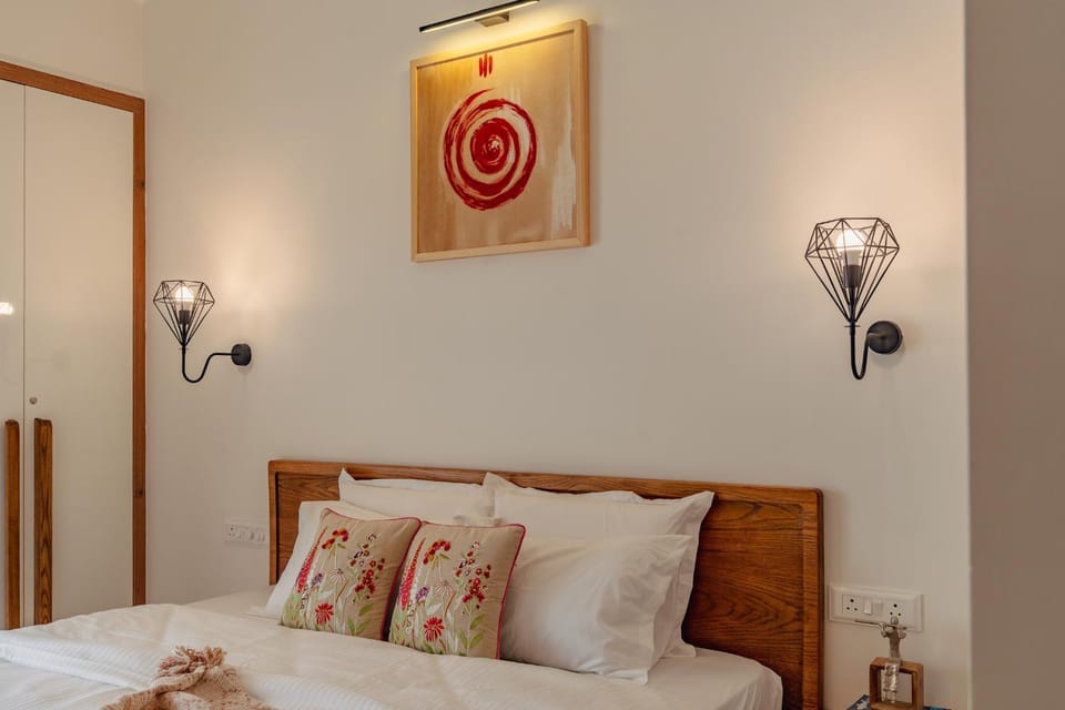 Bed, Photo of the whole room, Bedroom