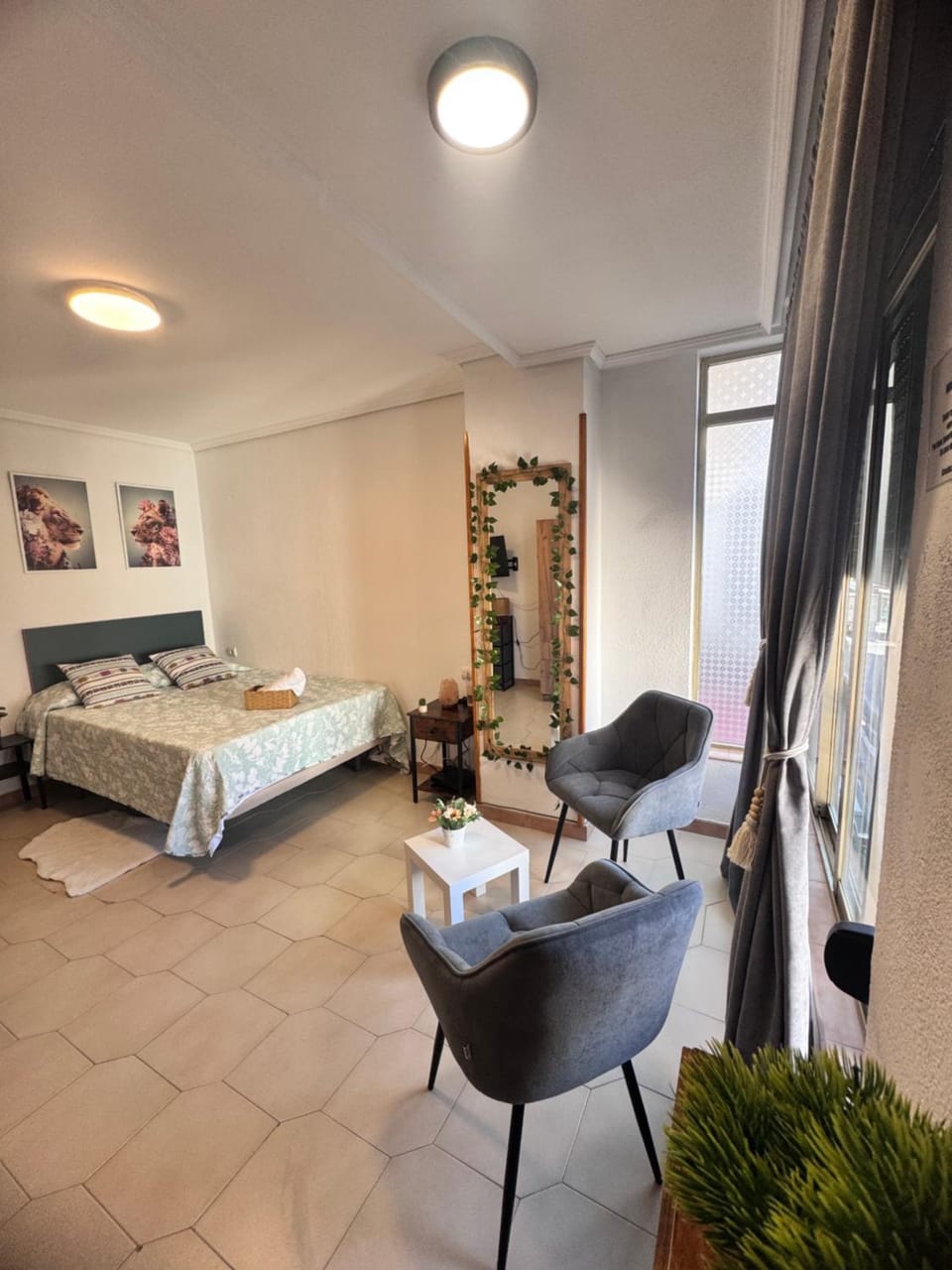 Habitaciones Céntricas Tranquilidad y Confort Vacation rental in Ponferrada