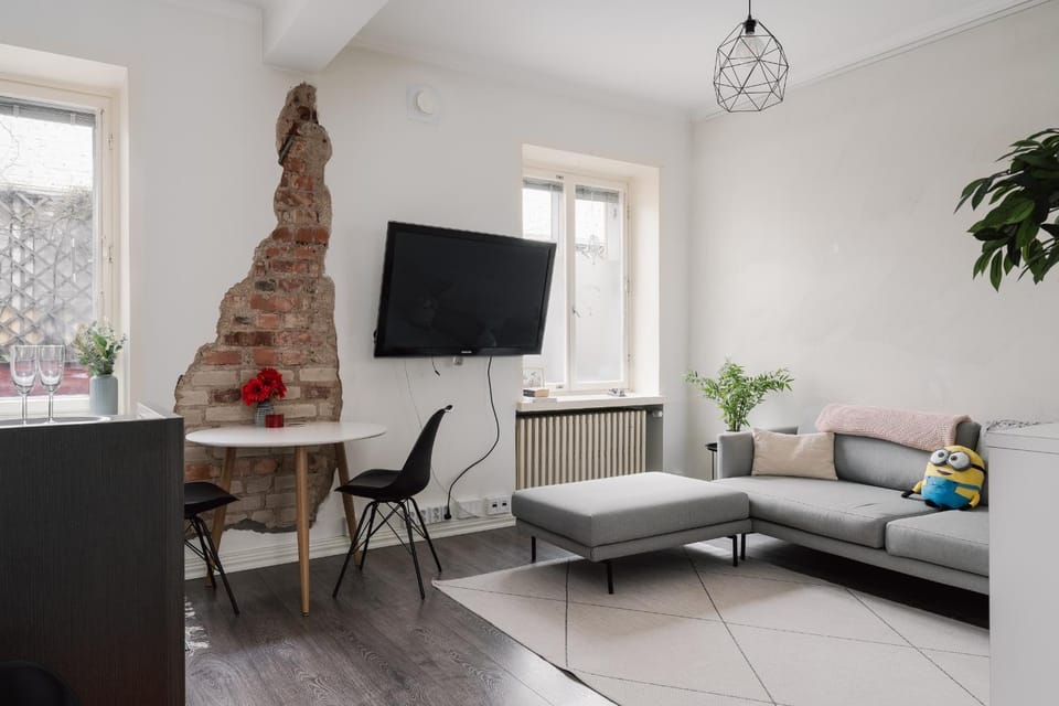 TV and multimedia, Living room, Seating area, Dining area