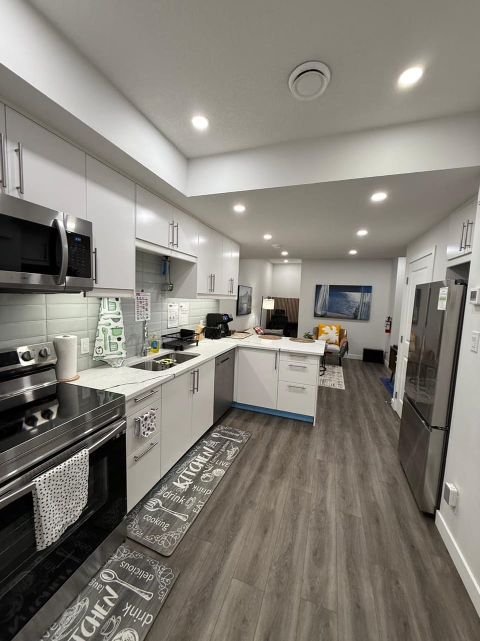 Almost Heaven - 2brm Suite close Spruce Meadows Apartment in Calgary