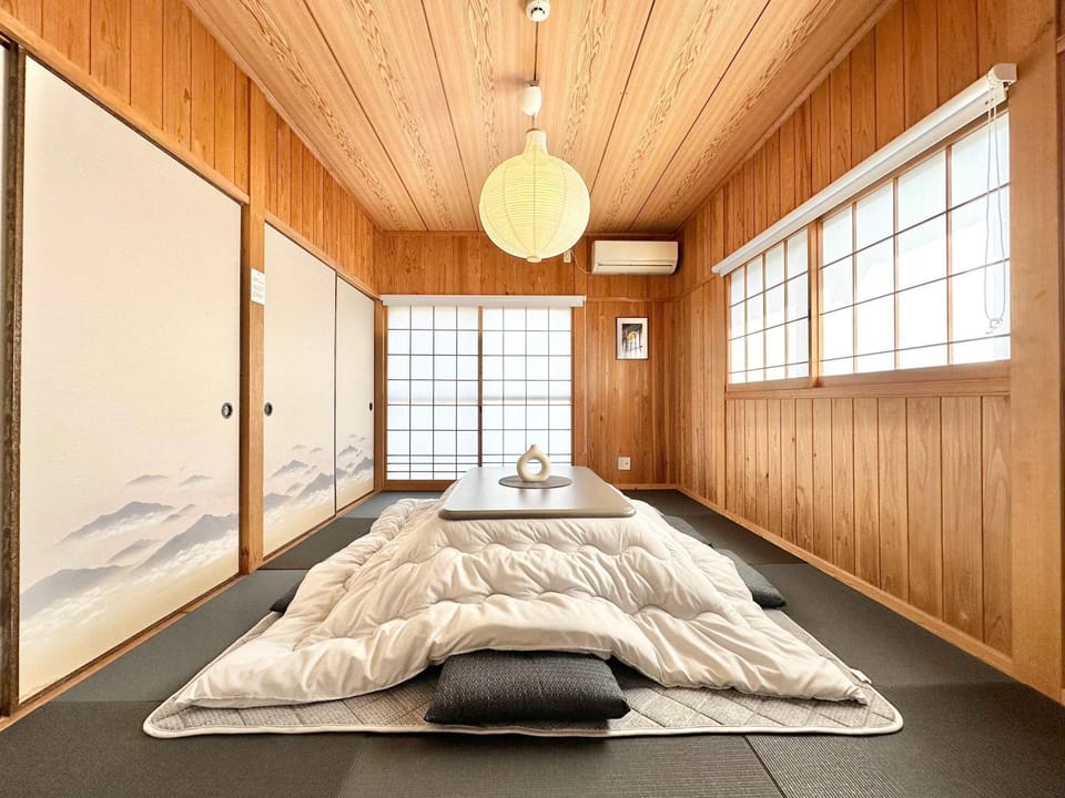 Spacious Traditional Japanese house by Restavio House in Japan