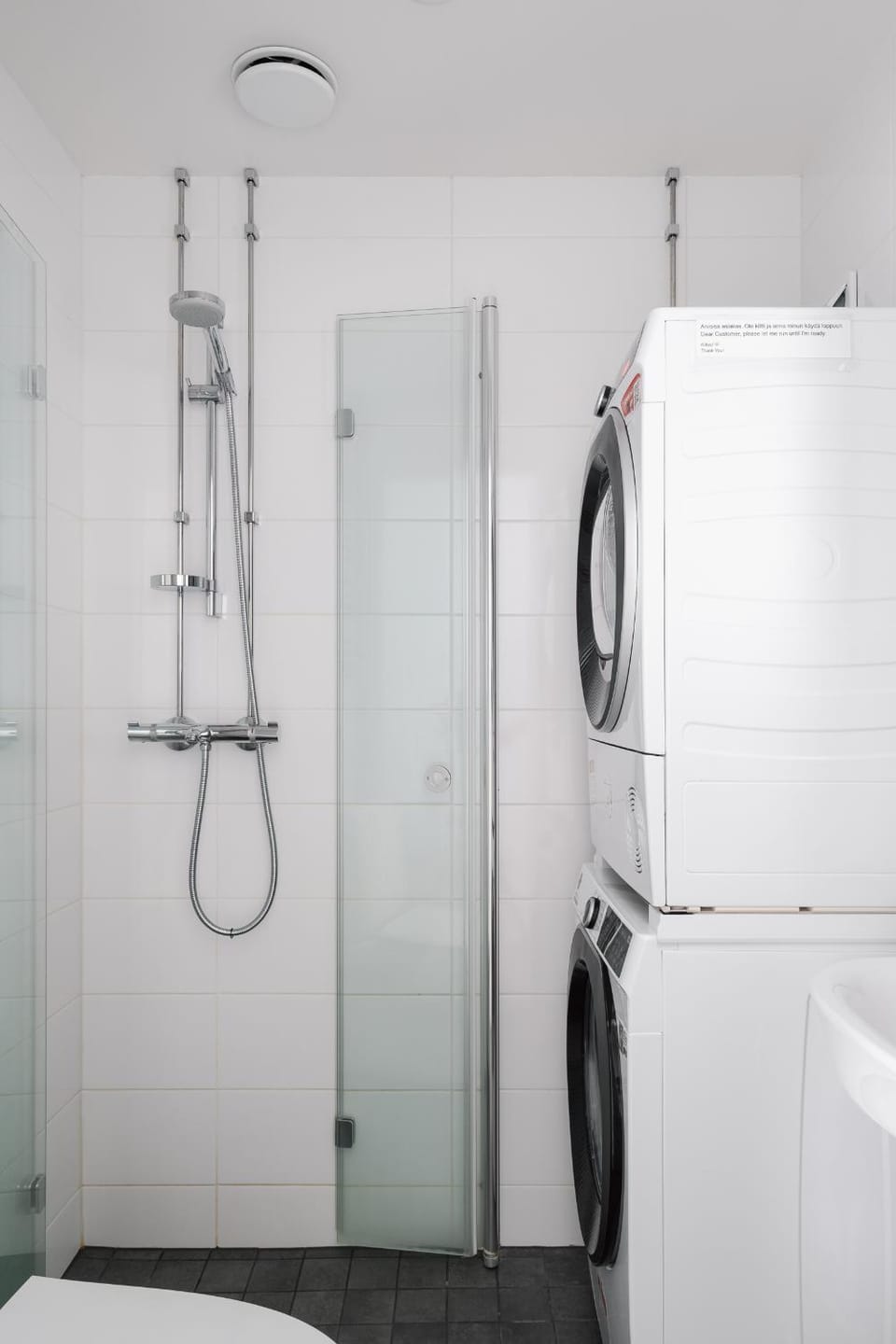 Shower, Bathroom, washing machine, dryer