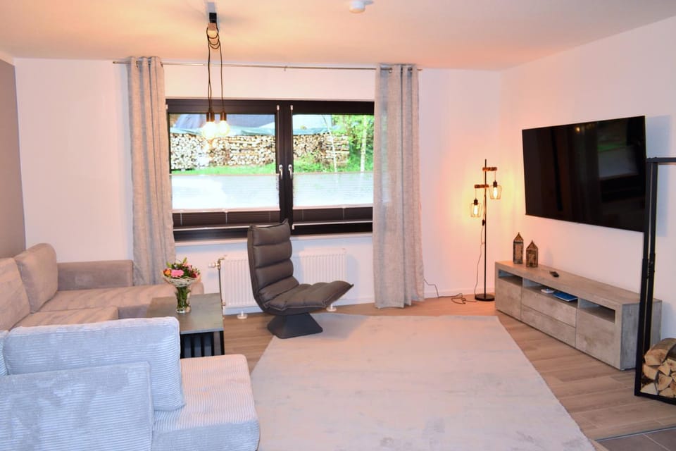 TV and multimedia, Living room, Seating area, Quiet street view