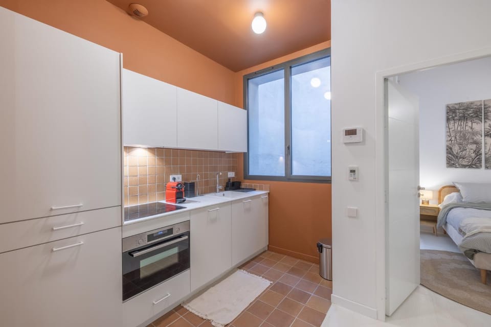 Kitchen or kitchenette