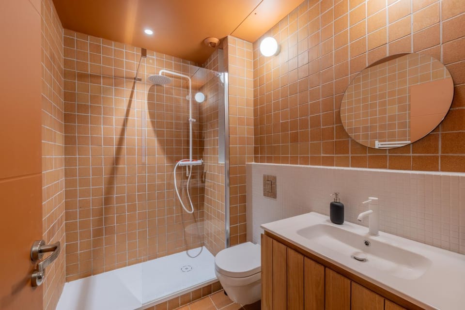 Shower, Toilet, Bathroom