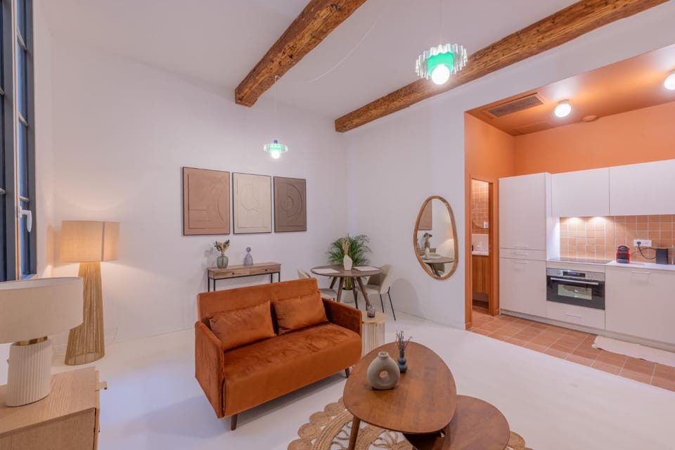 Kitchen or kitchenette, Living room, Dining area