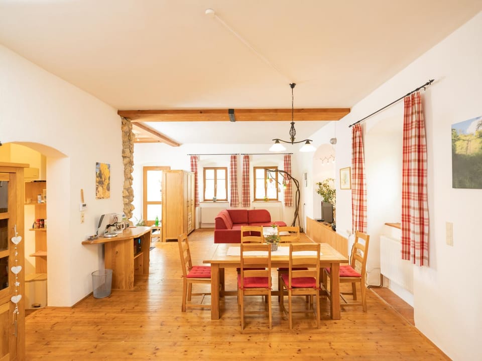 Living room, Seating area, Dining area