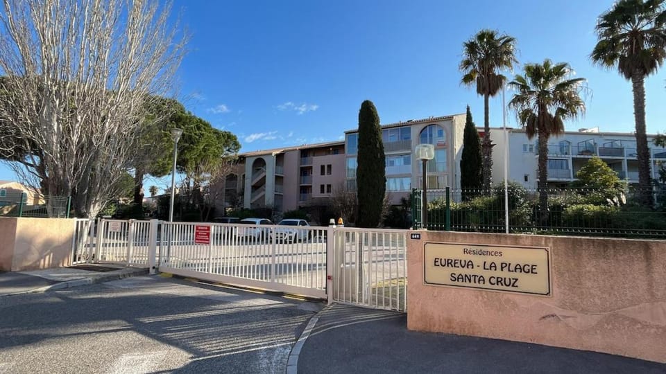 Isles Évasion-parking-100M plages-commerces Apartment in La Londe-les-Maures