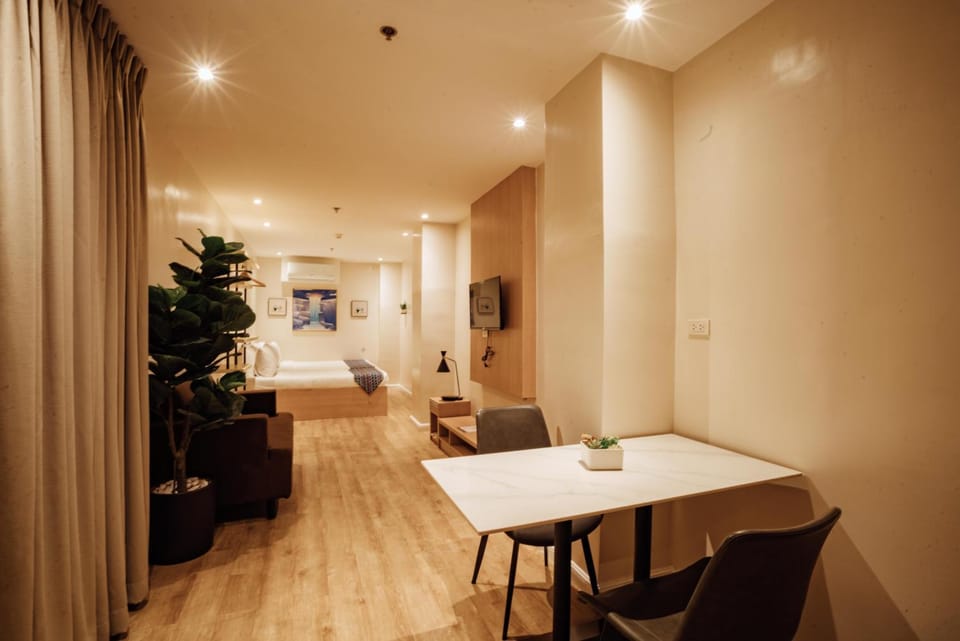 Snooze Inn & Suites Hotel in Davao City