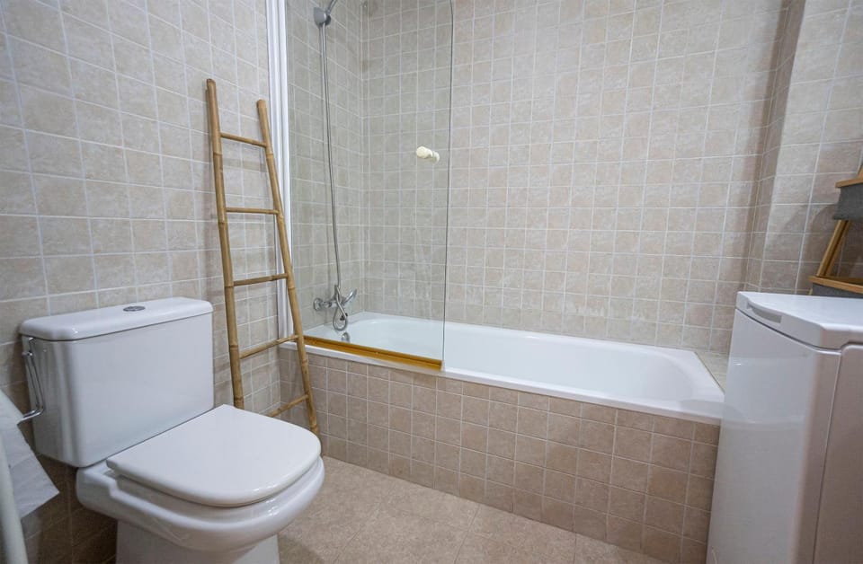 Bathroom, Bath
