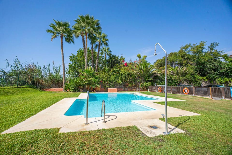 Pool view, Swimming pool