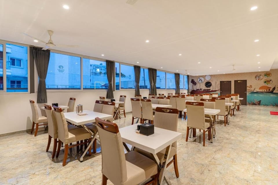 Restaurant/places to eat, Restaurant/places to eat