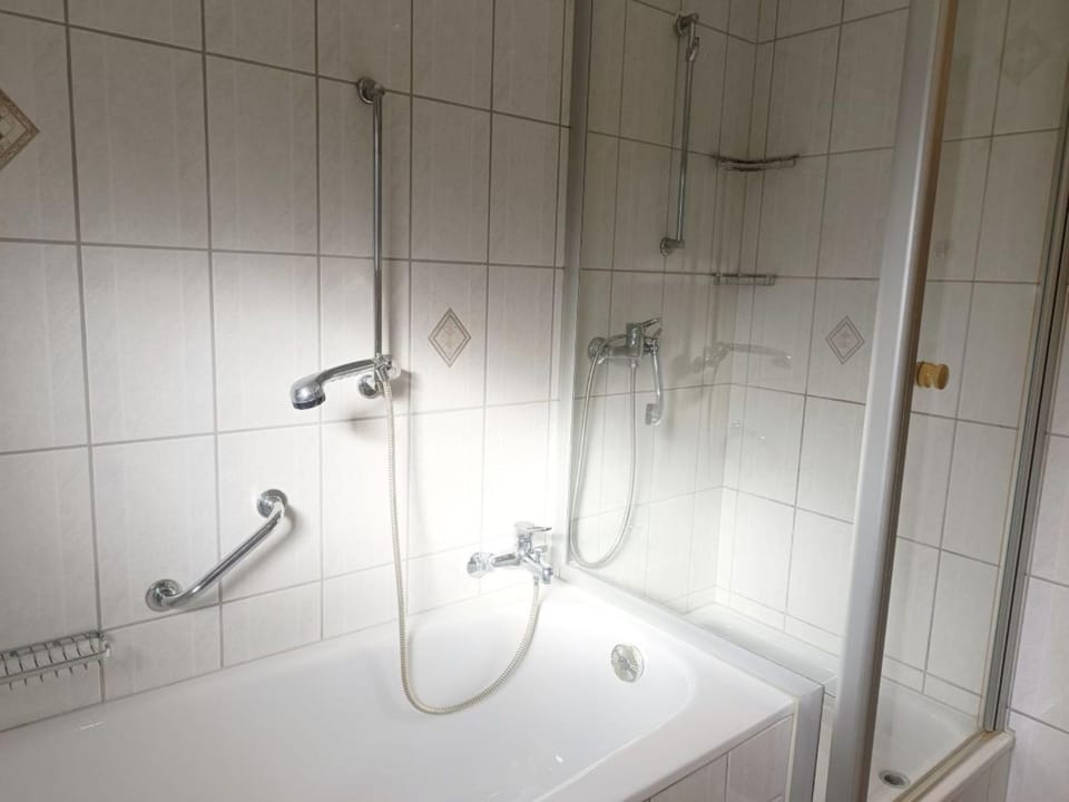 Shower, Bathroom, Bath