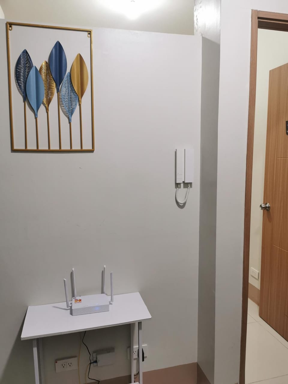 Mall of Asia condotel shore 3 residence Hotel in Pasay