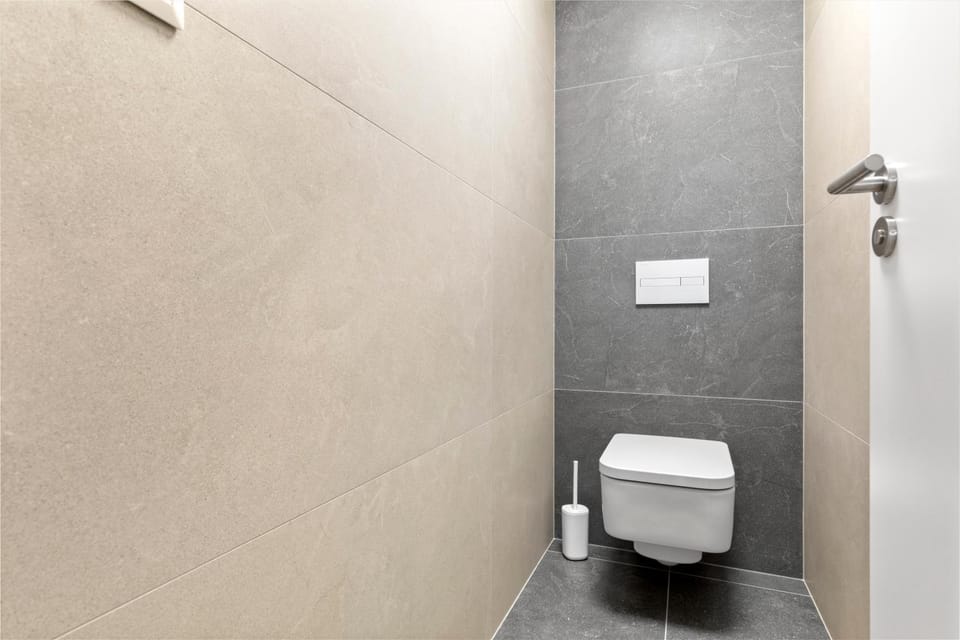 Toilet, Bathroom