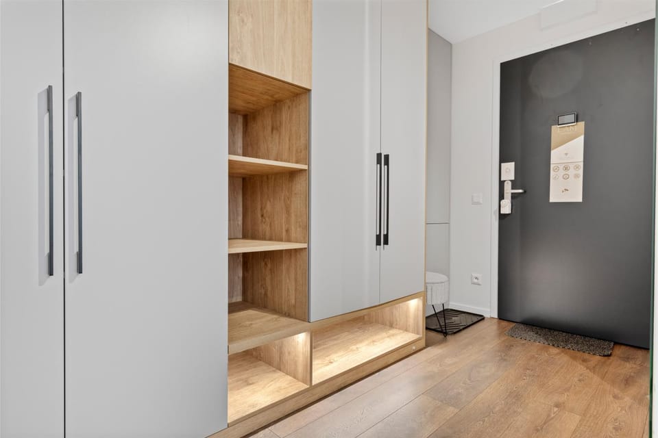 Shower, Bathroom, wardrobe
