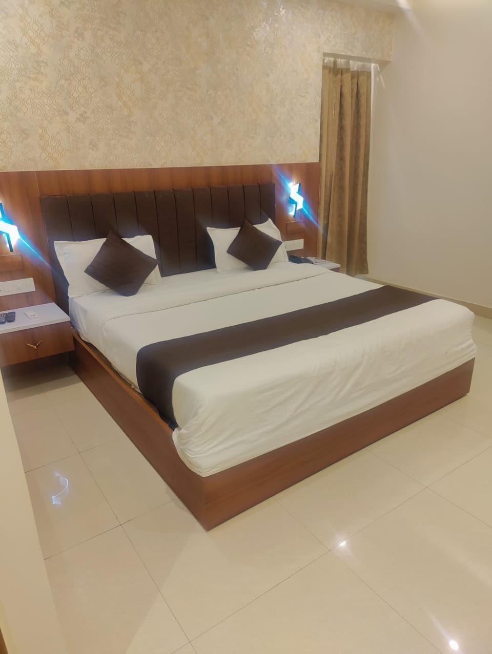 Raj palace Hotel in Lucknow