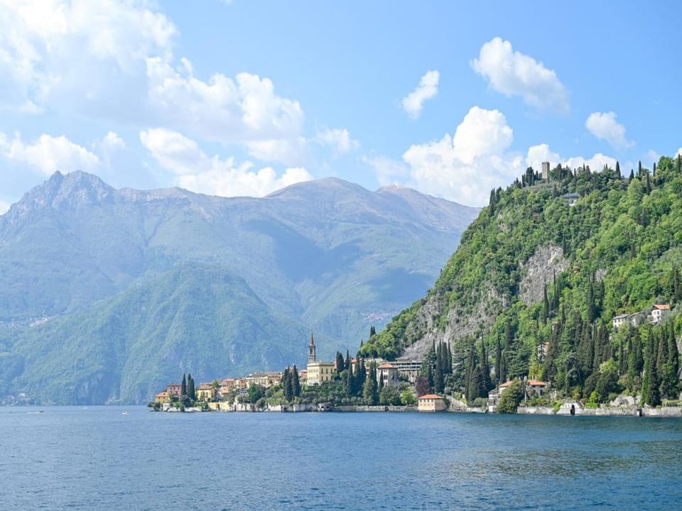 Property building, Nearby landmark, Spring, Day, Natural landscape, View (from property/room), View (from property/room), City view, Lake view, Mountain view, River view
