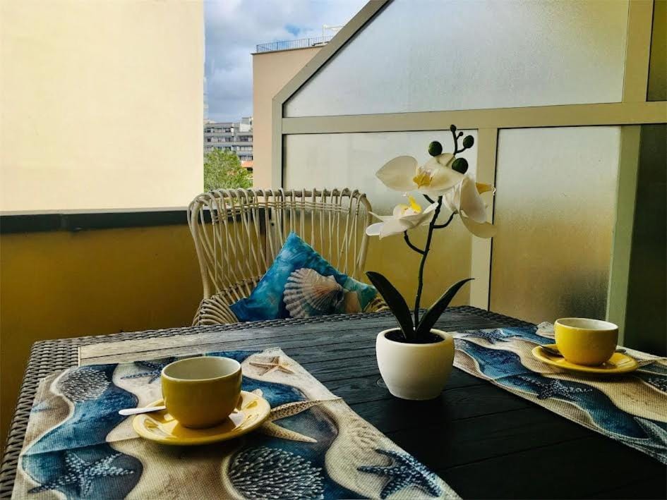 Coffee/tea facilities, Balcony/Terrace