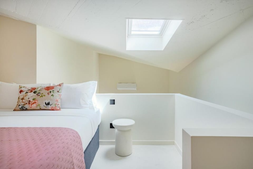 Minimalist Loft @ Terracotta Collection Apartment in Porto