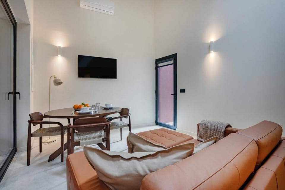 Minimalist Loft @ Terracotta Collection Apartment in Porto