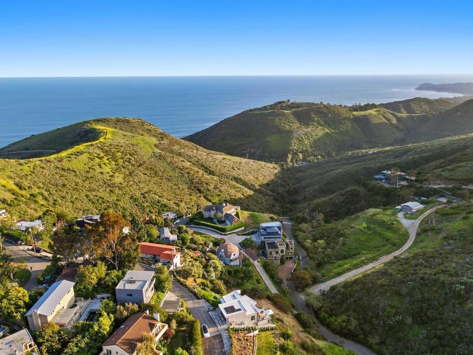 Samara by Stay Awhile Villas House in Malibu