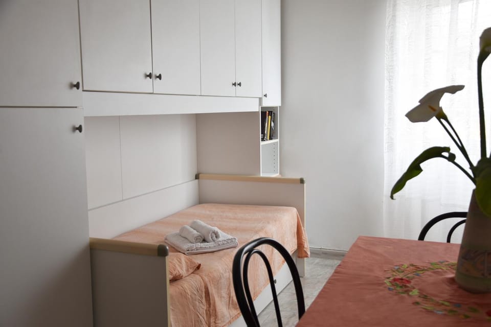 Bed, Photo of the whole room, Bedroom, towels, wardrobe