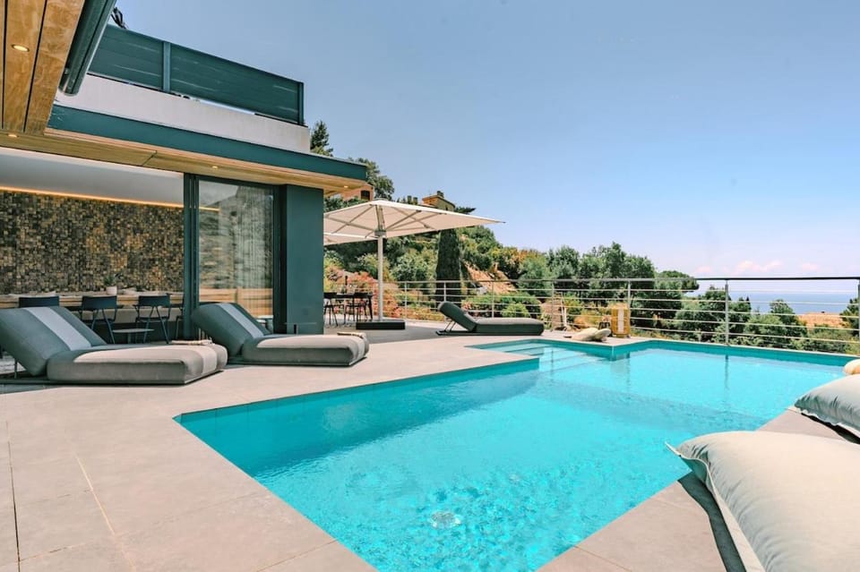 Rooftop villa in Lavandou, panoramic view Apartment in Le Lavandou