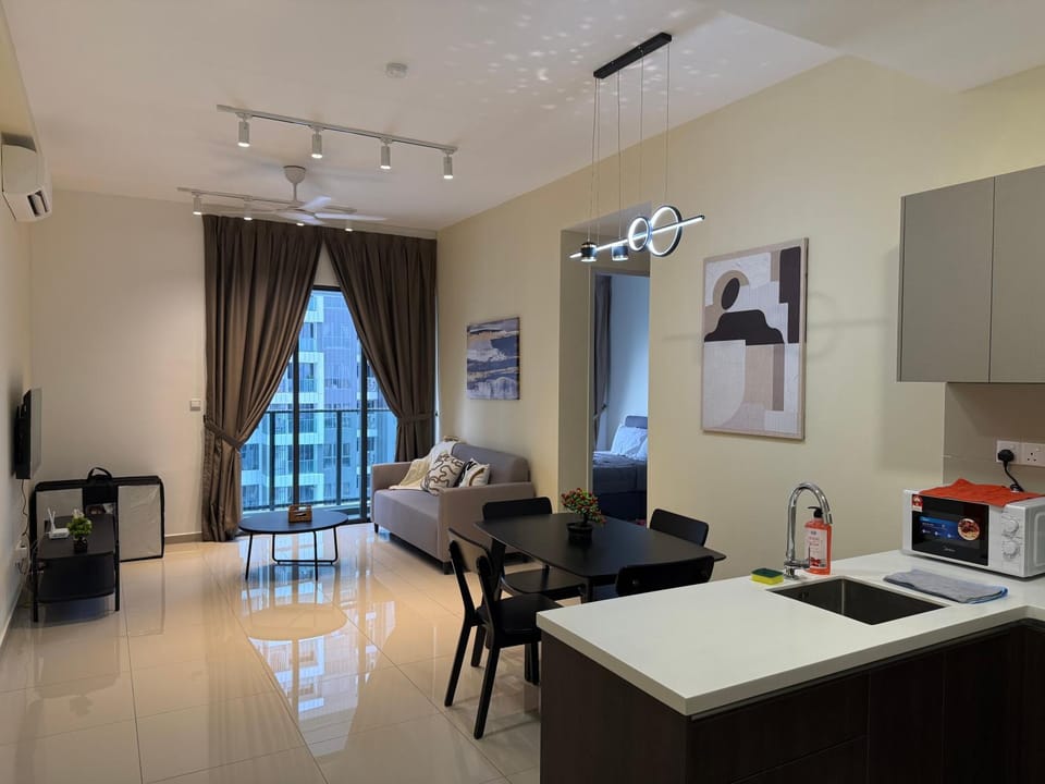 Shelisa's Modern 3BR House at Suria Garden Puchong Apartment in Subang Jaya