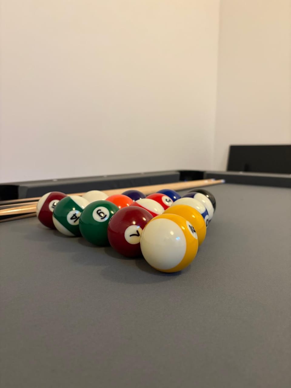 Billiard, Game Room