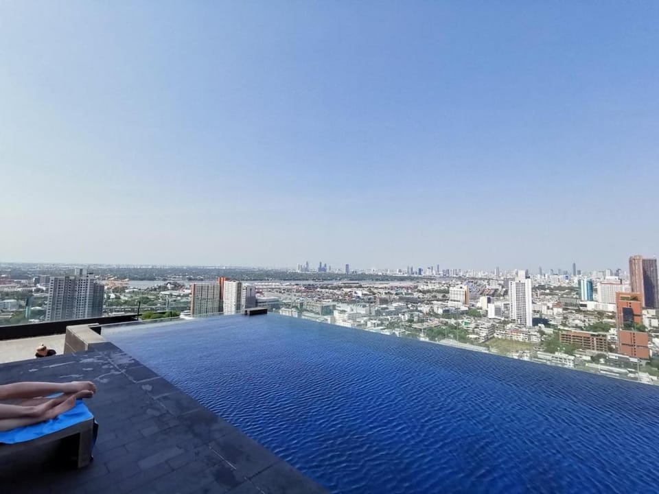 素坤逸沿线BTS Ekkama Station Apartment in Bangkok