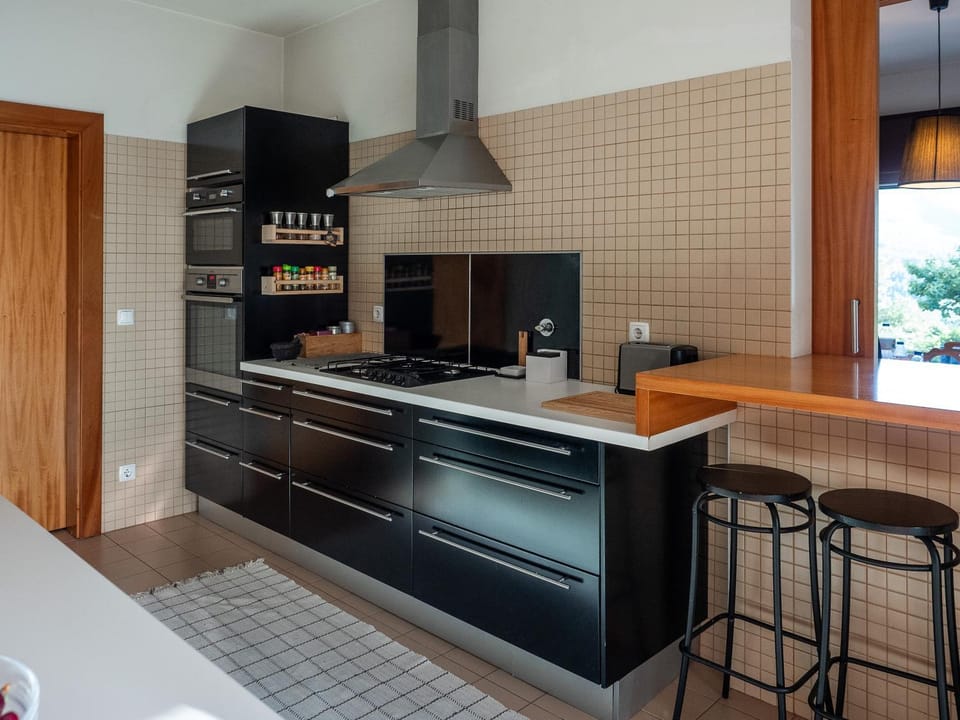Kitchen or kitchenette, oven, stove